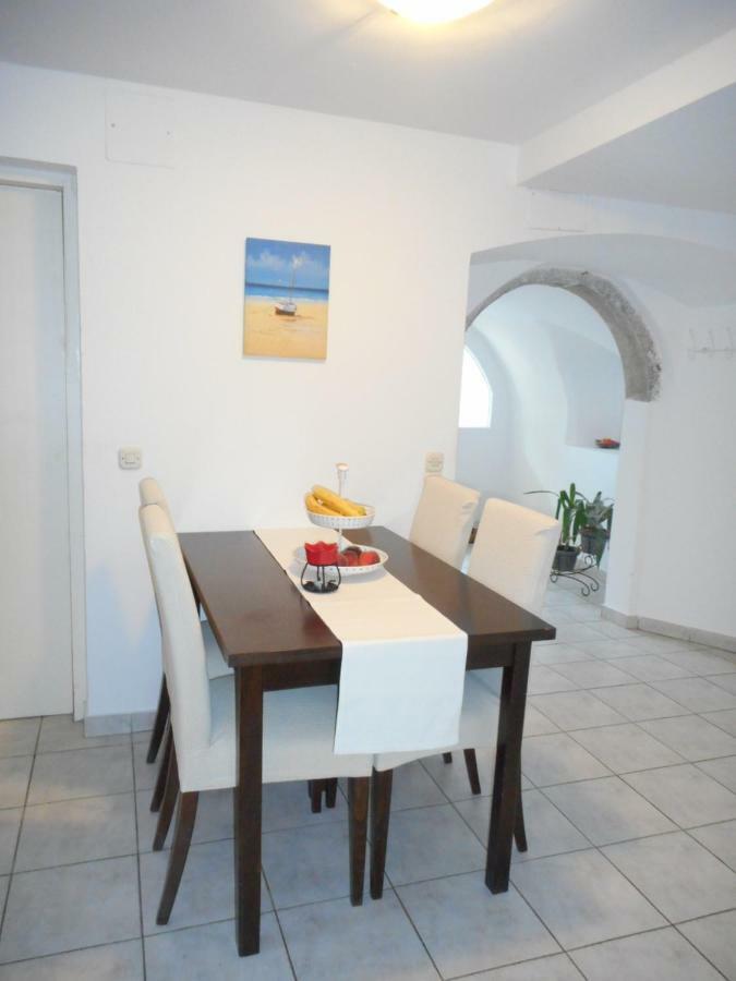 Sara Apartament